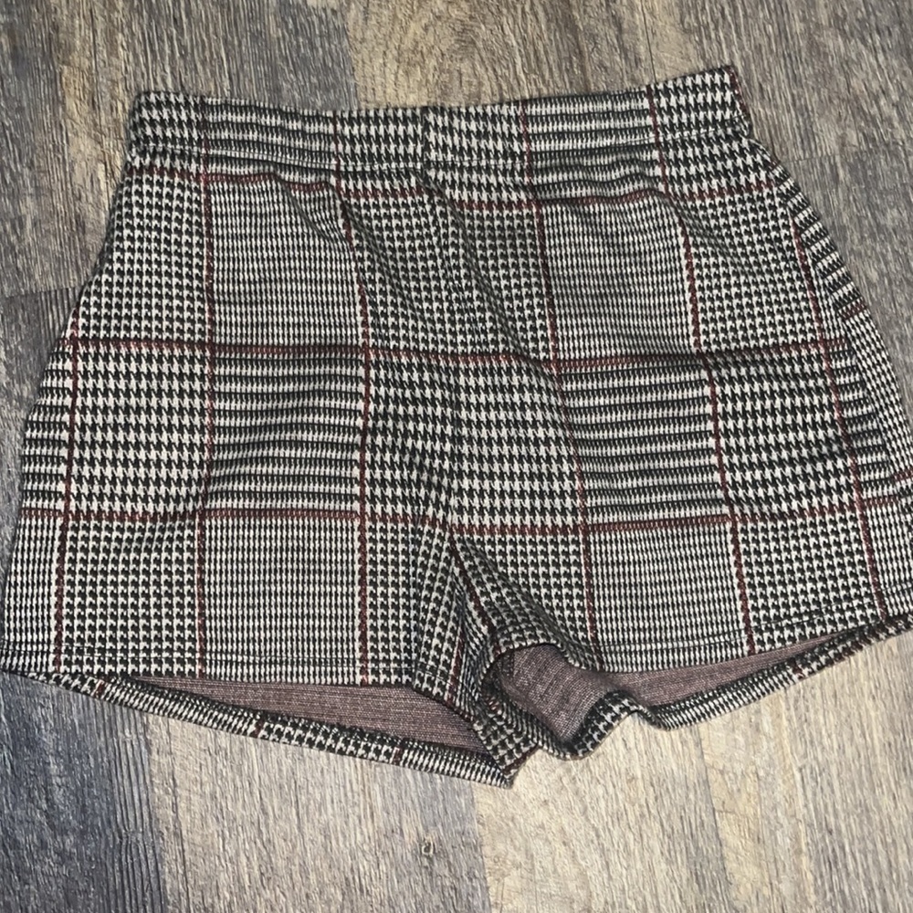 high waist checkered shorts